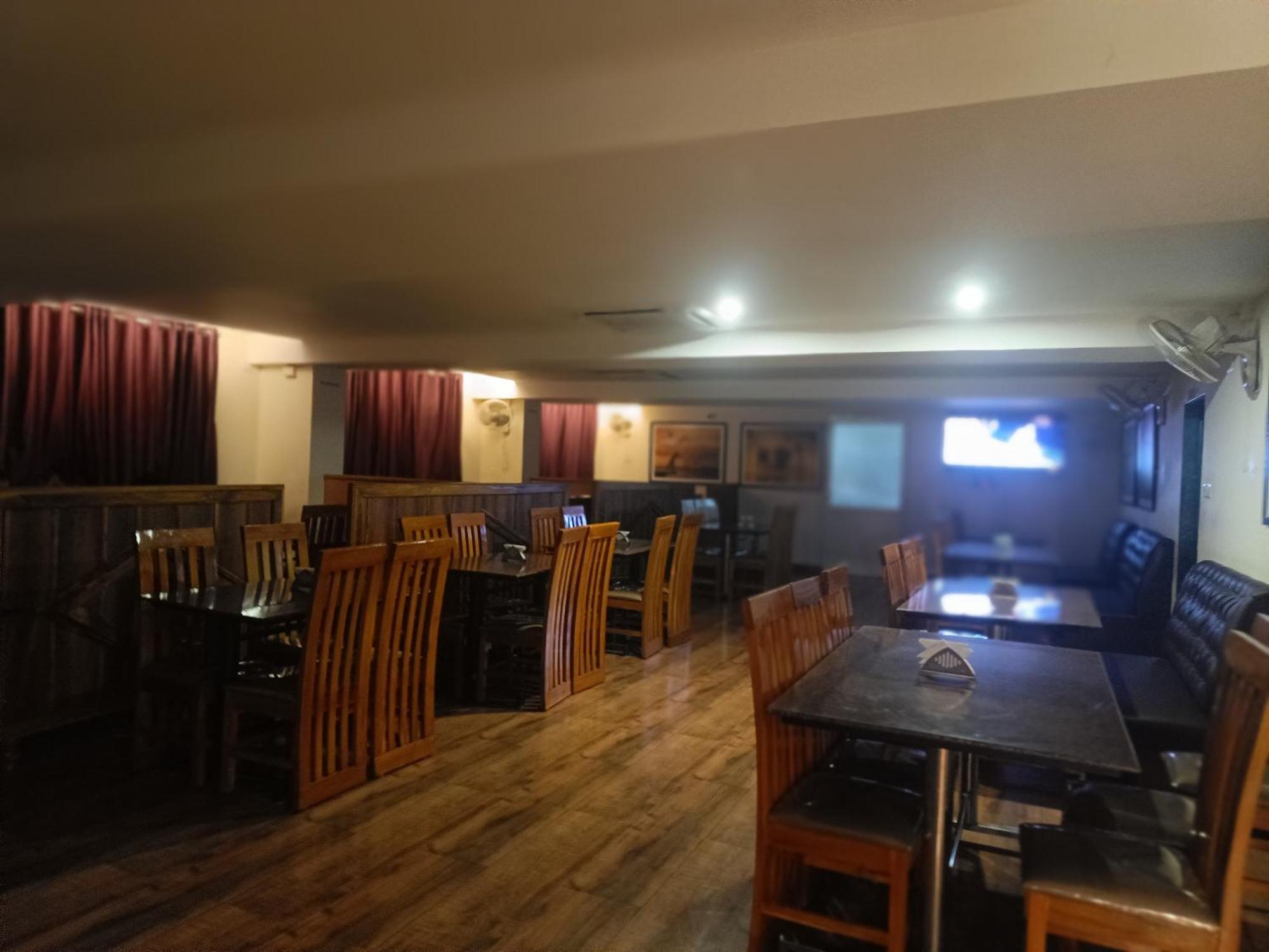 Hotel Radhma Residency Udupi Kültér fotó